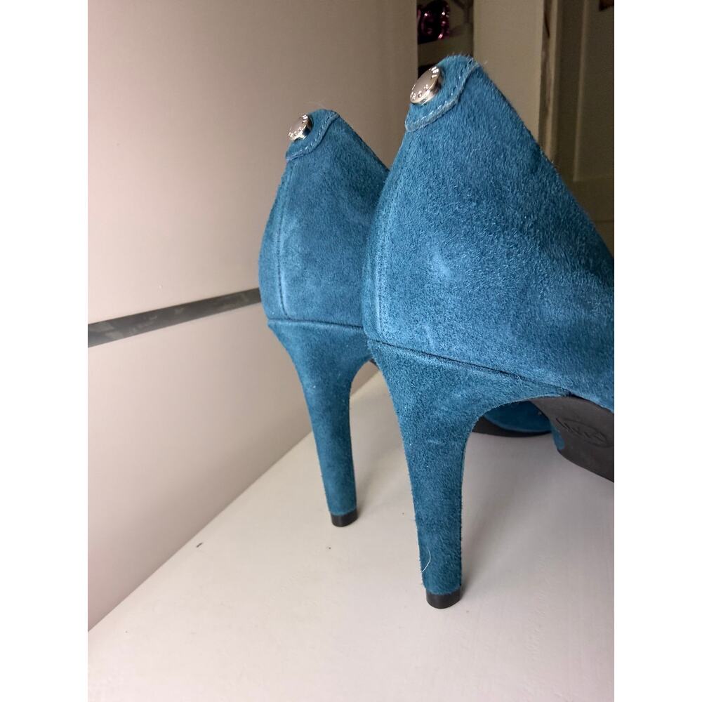 Michael Kors Turquoise Suede Pointed Toe Heels, Size 8 - Picture 4 of 8